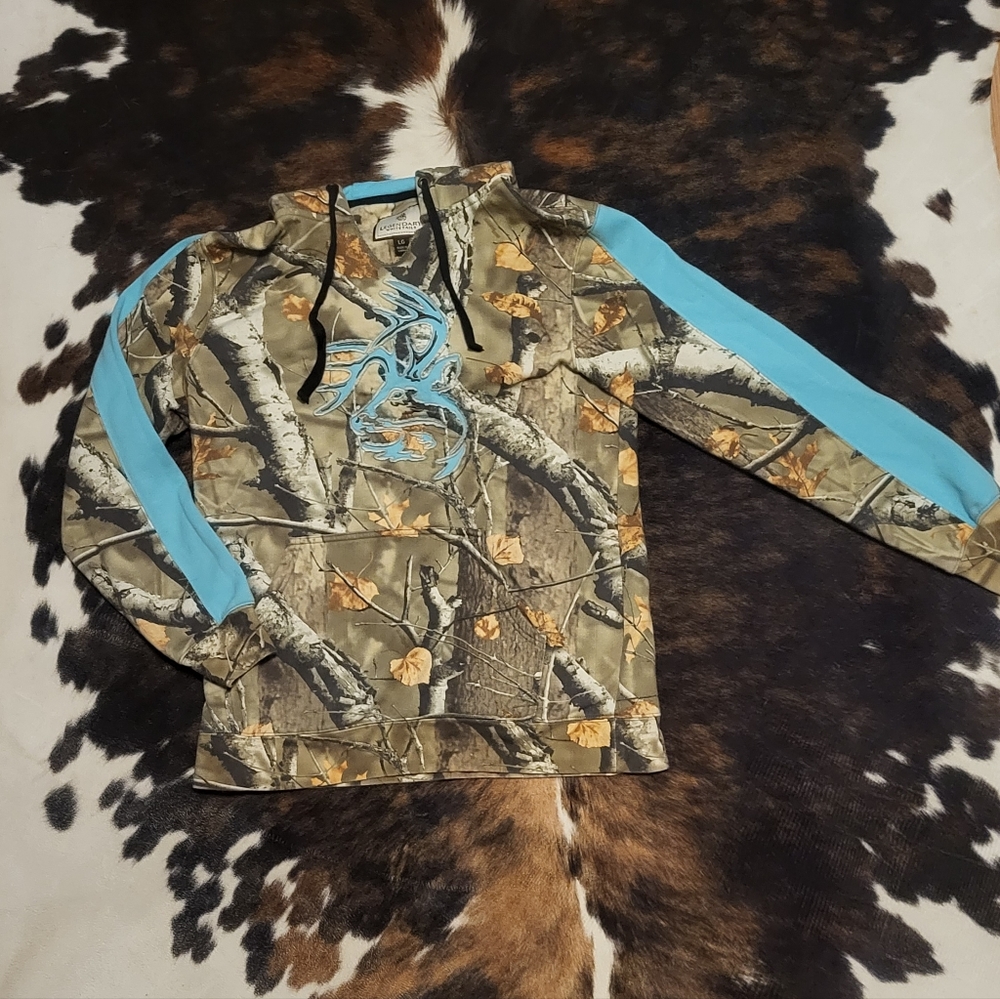 Large Women's Legendary Whitetails Hoodie Camo/Sky Blue